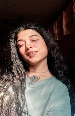 VIP call girl in Bhikaji Cama Place